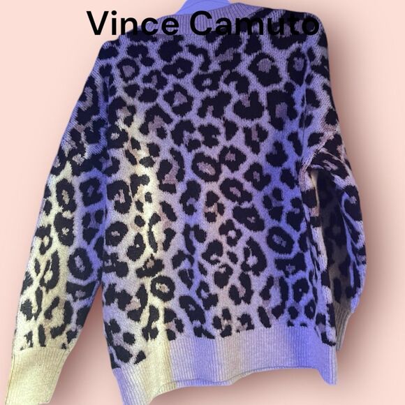 Like New Vince Camuto Fluffy V Neck Sweater - leopard print - Small - Picture 7 of 8